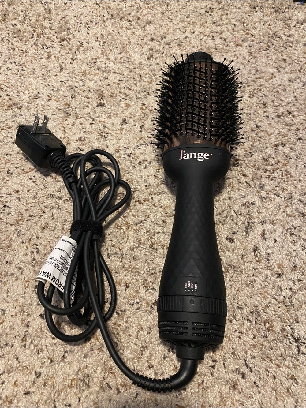 Lange Black Hot Air Round Styling Brush with Bristles